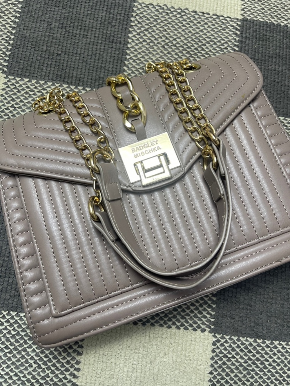 Badgley Mischka Quilted Shoulder bag